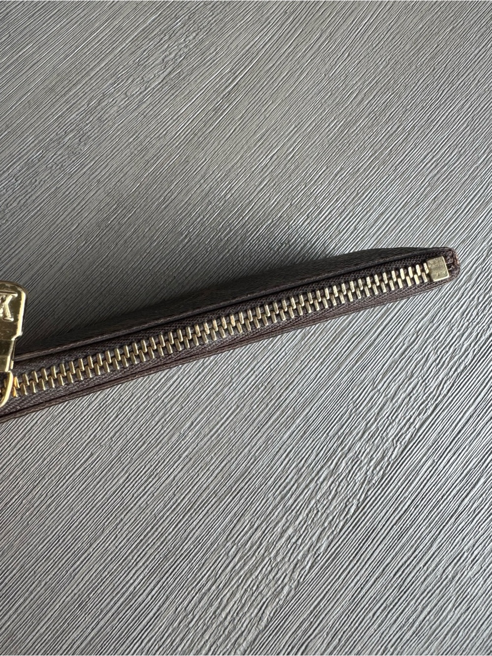 Louis Vuitton Key Pouch Monogram Canvas - LOWER PRICE! - Picture 7 of 12